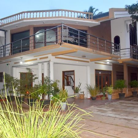 Yellow Birds Resort Anuradhápura Exteriér fotografie