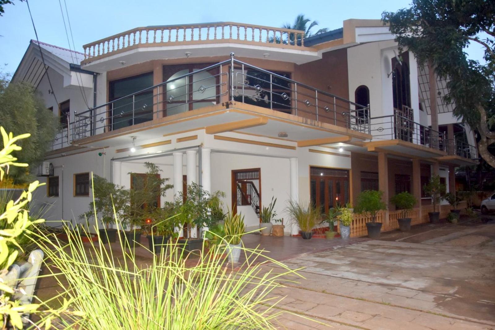 Yellow Birds Resort Anuradhápura Exteriér fotografie